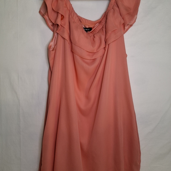 Dresses & Skirts - Coral Ruffled Sleeveless Dress